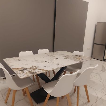 Central Apartment In Swieqi Is-Swieqi Kültér fotó