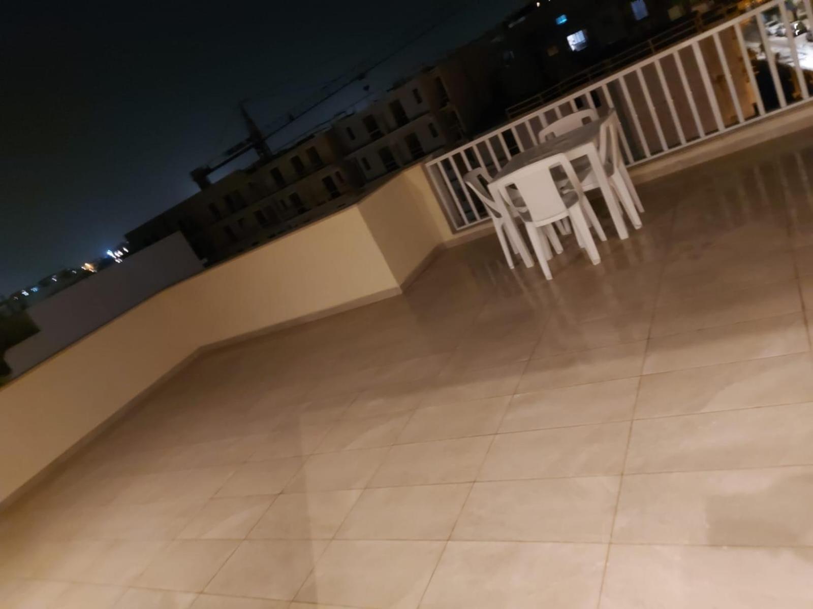 Central Apartment In Swieqi Is-Swieqi Kültér fotó